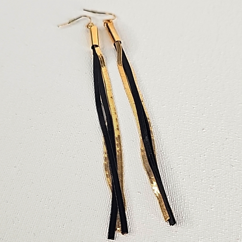 Noir Gold & Black Fringe Dangling Drop Earrings‎